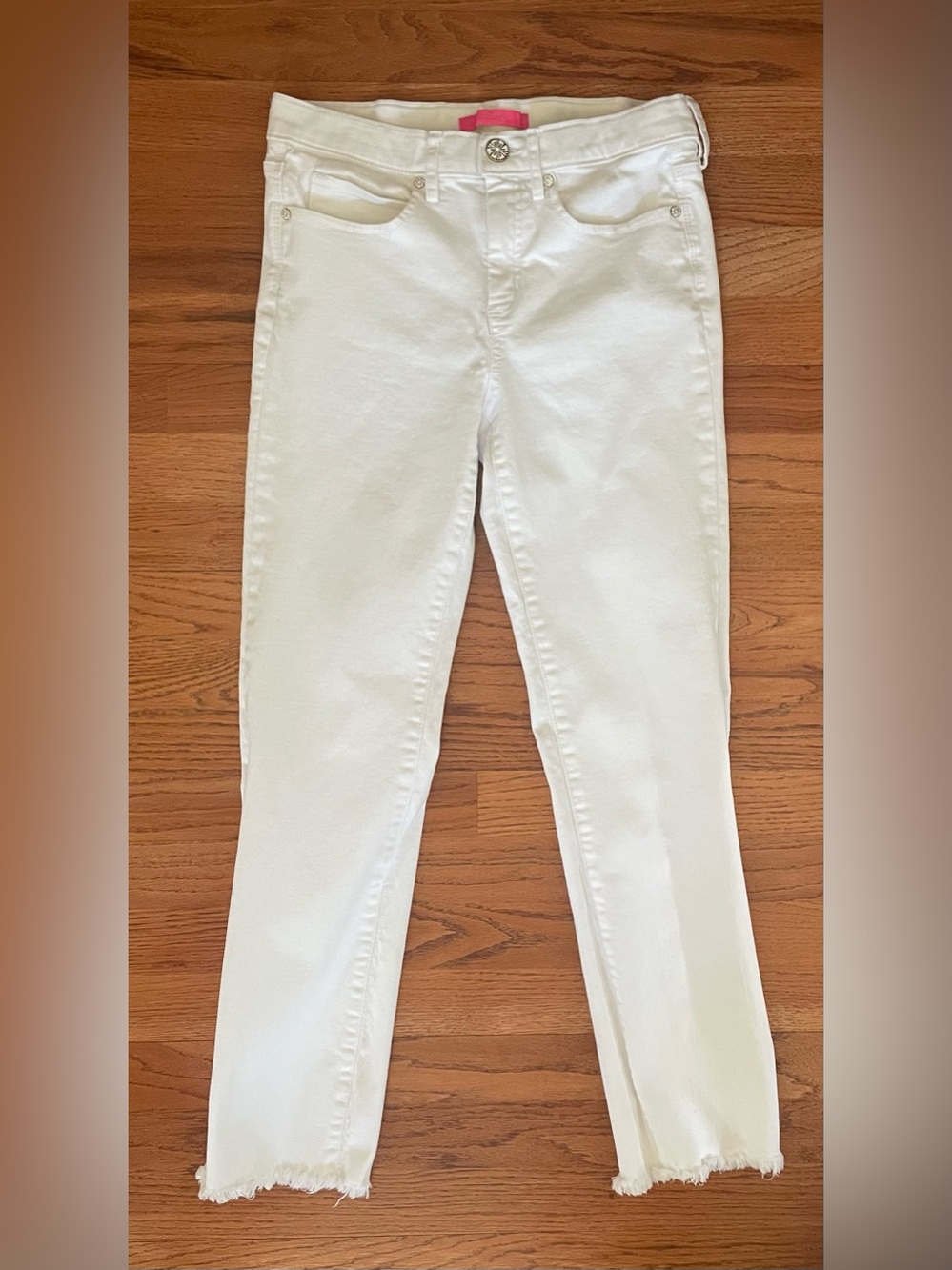 VGC Lilly Pulitzer South Ocean  Skinny Jean In Resort White. Raw Hem. Size 4